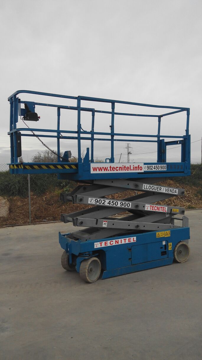 Plataforma de tijera eléctrica con capacidad de carga de 363 kg Venta de plataforma de tijera eléctrica con capacidad de carga de 363 kg