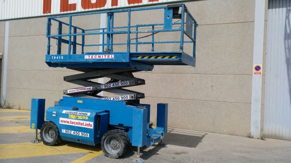 Venta de plataforma de tijera con barandillas abatibles