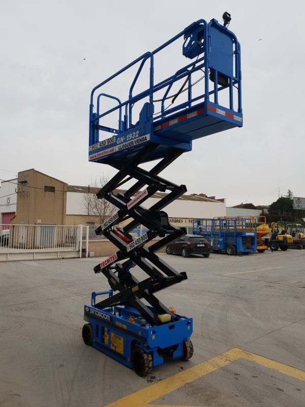 Alquiler de plataformas de tijera eléctricas